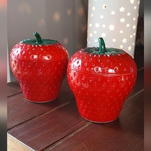 Set of 2 Vintage Hazel Atlas milk glass Strawberry jars!
